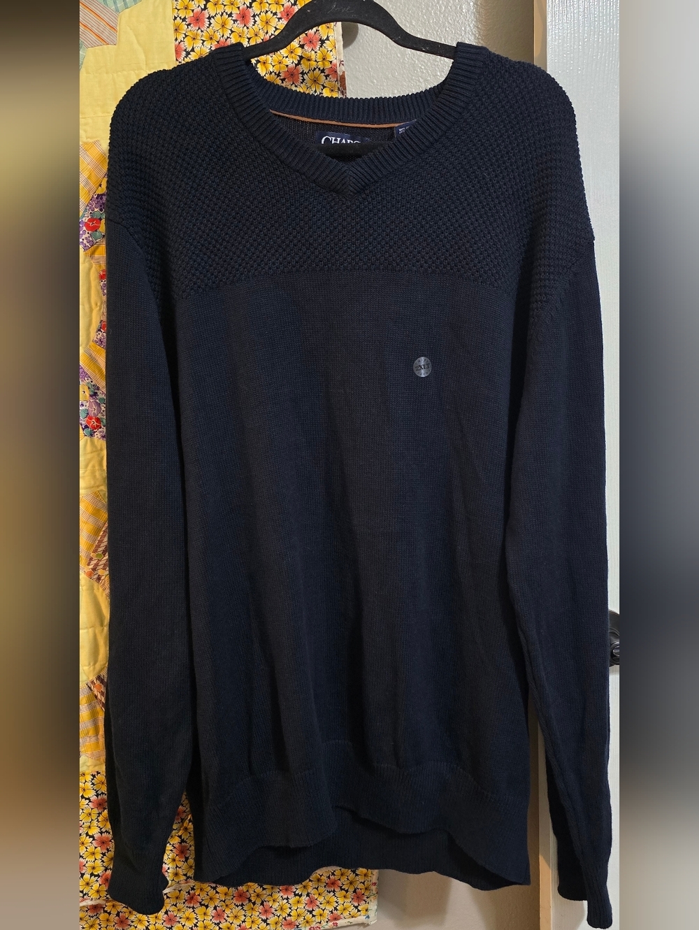 CHAPS Men's V-Neck Sweater in Navy